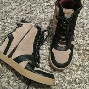 Wedge sneakers